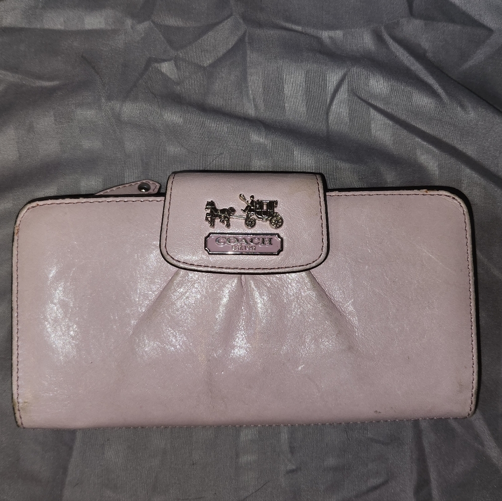 COACH LEATHER WALLET